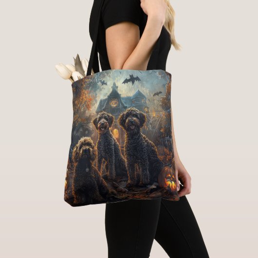 Tote Bag Bernedoodle Halloween nuit chien délice (De près)
