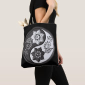 Tote Bag Black and Silver Floral Yin Yang (De près)