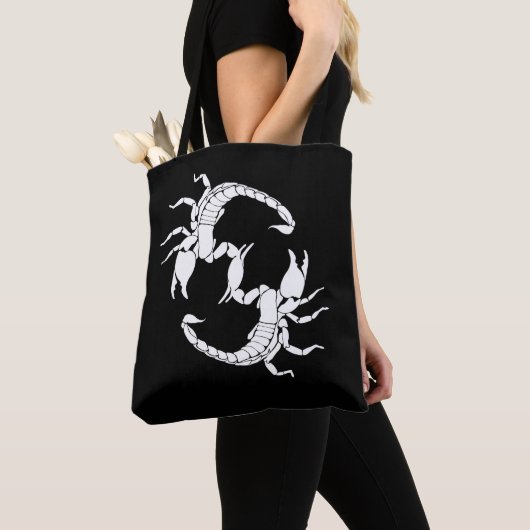 Tote Bag Black & White Letter S (De près)