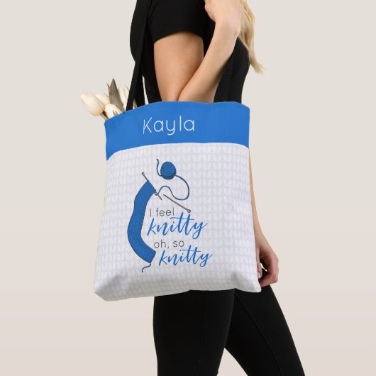 Tote Bag Bleu Clair Je Sens Knitty, Oh Tellement Knitty (De près)