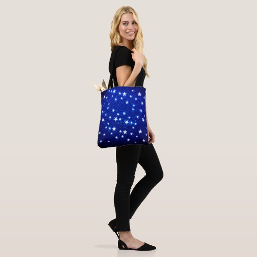 Tote Bag Blue Stargazer (Sur le modèle)