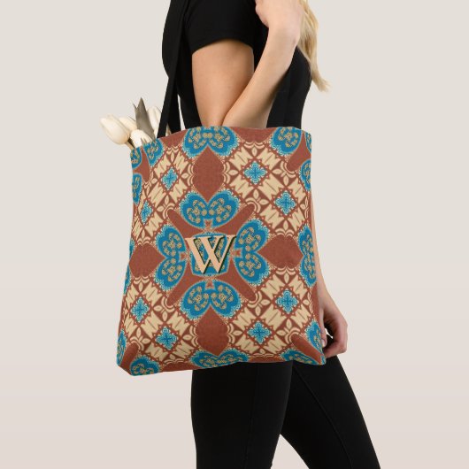 Tote Bag Boho Batik Cool Terre Bleu Motif Brown Monogramme (De près)