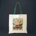 Tote Bag Boho Christmas Farm Arbres frais Camion<br><div class="desc">Boho Christmas Farm Fresh Trees Truck Festive Holiday Sac fourre-tout présente le texte "Farm Fresh Christmas Trees" dans la typographie de script moderne accentué avec un camion de ferme rétro de style Matisse coloré portant un arbre de Noël. Parfait pour les cadeaux de Noël, fêtes de Noël et fêtes de...</div>
