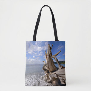 Tote Bag Bois de flottage sur Shoreline de plage française