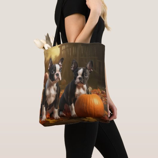 Tote Bag Boston Terrier Puppy Automne Citrouille de plaisir (De près)