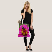 Tote Bag bourdon au travail (Sur le modèle)