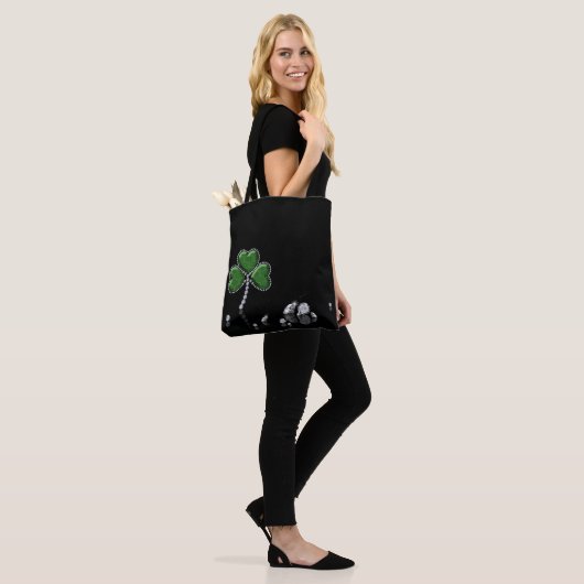 Tote Bag Brilliant Happy St. Patrick's Day Diamonds (Sur le modèle)