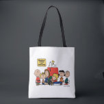 Tote Bag cacahuètes | Le bonheur est d'être l'un des gangs<br><div class="desc">Le bonheur fait en effet partie du gang des cacahuètes,  comme le montre la bande dessinée bien-aimée et ses diverses adaptations. Les personnages Peanuts,  malgré leurs défauts et leurs luttes,  trouvent de la joie dans leurs amitiés étroites et leurs expériences partagées.</div>