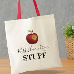 Tote Bag Cadeau de l'enseignant personnalisé<br><div class="desc">Un sac fourre-tout cadeau unique pour enseignant avec le nom de vos professeurs,  une pomme avec un coeur sculpté,  et les mots "Merci".</div>