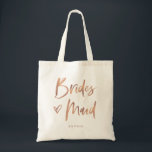 Tote Bag Casual Script | Chic Rose Gold Bridesmaid Cadeau<br><div class="desc">Ce sac cadeau de fête de mariée élégant et chic présente une typographie décontractée et moderne de script d'or faux rose qui dit "Bridesmaid",  et un coeur griffé branché,  avec son nom en gras simple. Le cadeau de mariage parfait pour toute votre fête de mariage.</div>