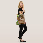 Tote Bag Chat mignon grimpant à un arbre (Sur le modèle)