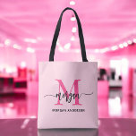 Tote Bag Chaud rose moderne Script Girl Monogramme Nom<br><div class="desc">Transportez vos essentiels en style avec notre Sac fourre-tout de nom Monogramme Fille Hot Rose Modern Script! Doté d'un design rose vif et audacieux, ce fourre-tout est personnalisé avec votre nom dans un script moderne chic pour un look personnalisé et tendance. Parfait pour le shopping, l'école ou l'usage quotidien, il...</div>