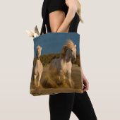 Tote Bag Chevaux blancs fonctionnant sur la plage | (De près)