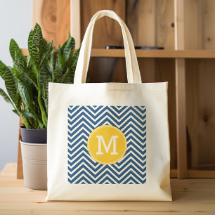 Tote Bag Chevrons bleu marine avec Monogramme jaune personn