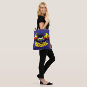Tote Bag Chibi Batgirl avec Gotham Skyline & Logo (Sur le modèle)