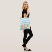 Tote Bag Chic Aqua Stripes Feminine Floral et nom (Sur le modèle)