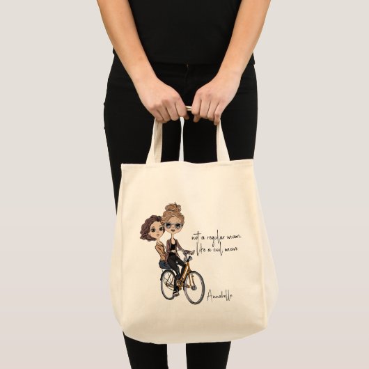 Tote Bag Chic Maman/Fille à vélo Dessin ‘Maman Cool’ (Devant (produit))