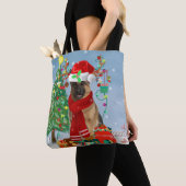 Tote Bag Chien berger allemand en neige avec cadeaux de Noë (De près)
