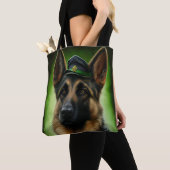 Tote Bag Chien berger allemand en tenue de jour St. Patrick (De près)