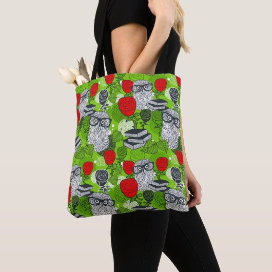Tote Bag Chouette en roses rouges (De près)