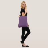 Tote Bag Chroma Textura - Prune (Sur le modèle)