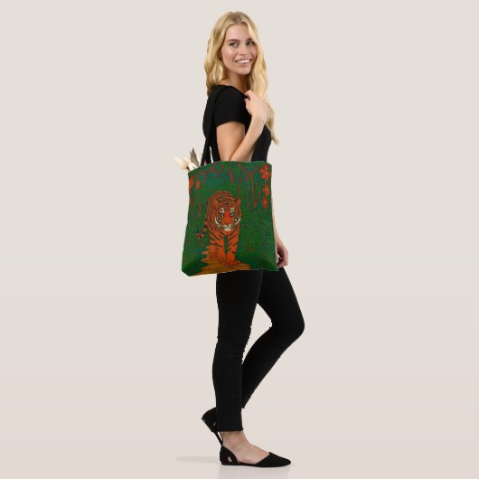 Tote Bag Cloisonne Art Tiger on the Jungle Path (Sur le modèle)