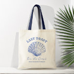 Tote Bag Coastal Cowgirl Bachelorette parti<br><div class="desc">Dernier toast sur la côte Coastal Cowgirl Bachelorette week-end sur une côte bachelorette favorise sac fourre-tout imprimé personnalisé,  bachelorette fête personnalisée sac de faveur bleu poussiéreux marine nautique cowgirl plage bleu poussiéreux fête à thème bleu sac fourre-tout</div>
