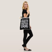 Tote Bag Code QR modifiable (généré instantanément) | Noir (Sur le modèle)