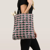 Tote Bag Coeurs gronces et fleurs motif. (De près)