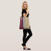 Tote Bag Colonnes de collège Garnet rouge et or Monogramme (Sur le modèle)