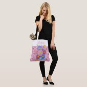 Tote Bag Conception florale papillon fleurs sauvages monogr (Sur le modèle)