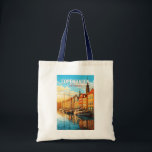 Tote Bag Copenhague Danemark Travel Art Vintage<br><div class="desc">Design de transport vectoriel rétro de Copenhague. Copenhague,  capitale du Danemark,  se trouve sur les îles côtières de Seeland et Amager. Il est relié à Malmo dans le sud de la Suède par le pont Öresund.</div>