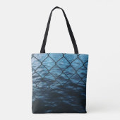 Tote Bag Corps d'eau devant la clôture de la chaîne (Dos)