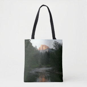 Tote Bag Coucher de soleil à moitié dôme dans le parc natio