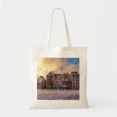 Tote Bag Coucher de soleil sur la rue à Riga (Devant)