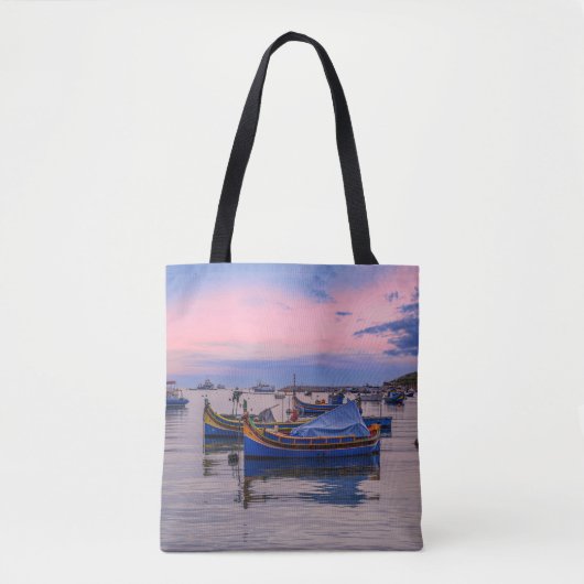 Tote Bag Coucher de soleil sur le port avec des bateaux de  (Devant)