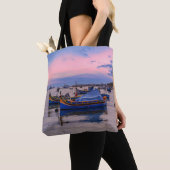 Tote Bag Coucher de soleil sur le port avec des bateaux de  (De près)