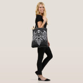 Tote Bag Crâne Pentagramme Tribal par BurnsInhell (Sur le modèle)