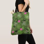 Tote Bag Crânes punks Girly sur l'arrière - plan de Camo de (De près)