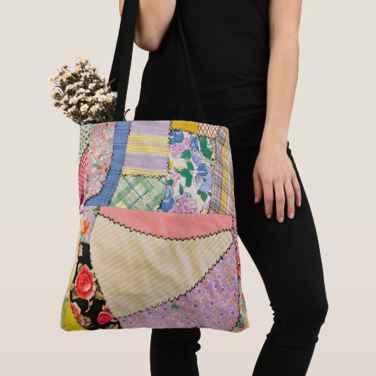 Tote Bag Crazy Patchwork Quilt Avec Zigzag Stitch (De près)