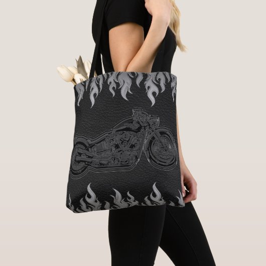 Tote Bag Cuir noir flammes d'argent feu chaud moto (De près)
