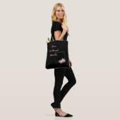 Tote Bag Cute Black Flower (Sur le modèle)