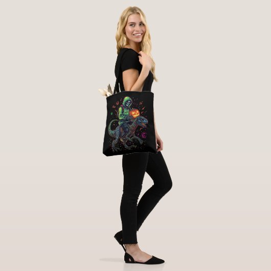 Tote Bag Cyber Neon Skeleton équitation Robo Dino - Hallowe (Sur le modèle)