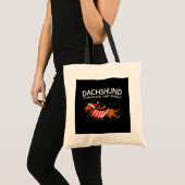 Tote Bag Dachshund à travers la neige drôle chien Noël (Devant (produit))
