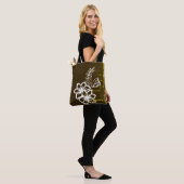 Tote Bag Dark flower design (Sur le modèle)
