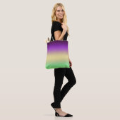Tote Bag Dégradé vert jaune clair violet foncé tendance (Sur le modèle)