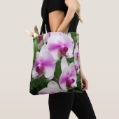 Tote Bag Des orchidées roses et blanches étonnantes sur tou (De près)