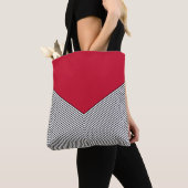 Tote Bag Design de chevrons noir et blanc et triangle rouge (De près)
