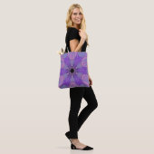 Tote Bag Dessin Mandala Flower violet rose et bleu (Sur le modèle)