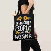 Tote Bag Don de grand-mère Mon peuple préféré m'appelle Non (De près)